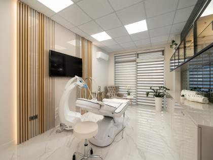 Ал Клиник / Al Clinic