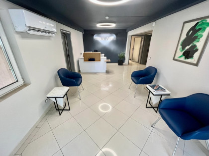 Дентална клиника Уайт Епъл / White Apple Dental Clinic