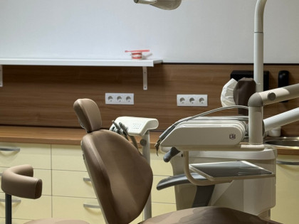 Дентална клиника Калърс