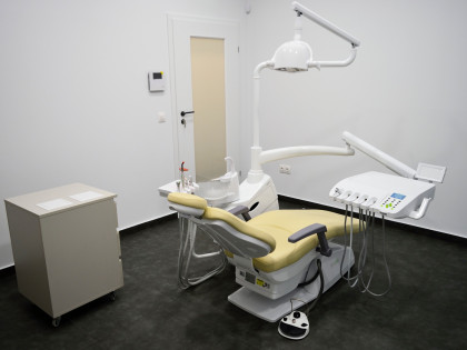 Дентална клиника Лозенец / Lozenetz Dental Clinic