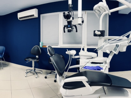 Дентална клиника Уайт Епъл / White Apple Dental Clinic