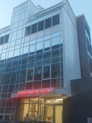 Доц. Ивелина Иванова, дм