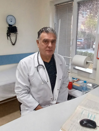 Д-р Николай Нейков