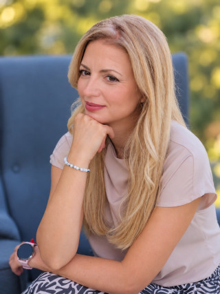 Сияна Николова