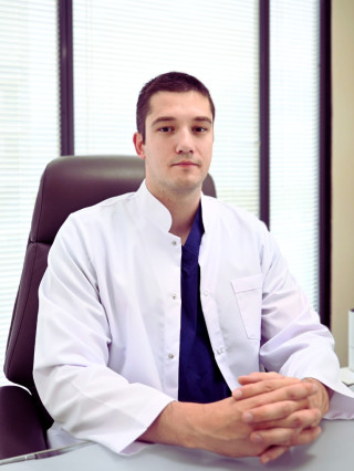 Д-р Светослав Кирилов