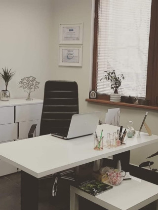 Д-р Радостина Драгинова-Лазова