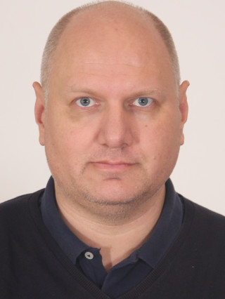 Доц. Велизар Шиваров