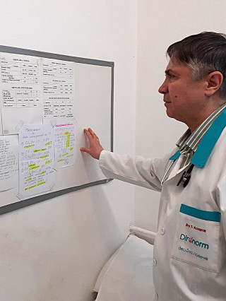 Д-р Тодор Коларов