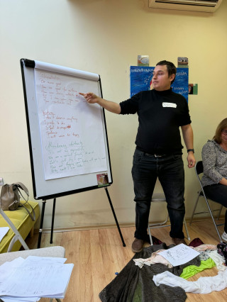 Манол Апостолов