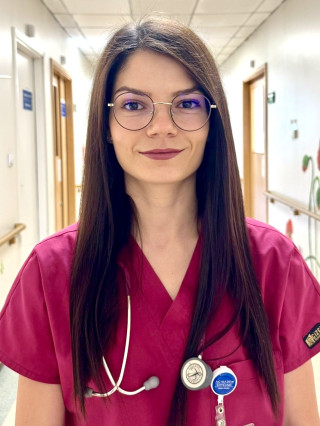 Д-р Алмина Мазгалджиева