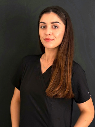 Д-р Михаела Нещерова