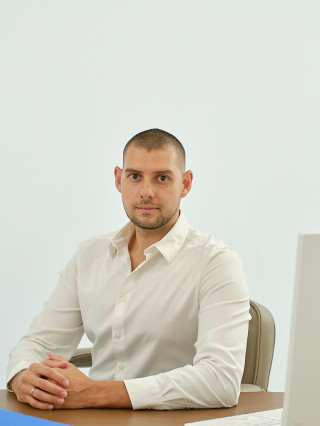 Д-р Ангел Тончев