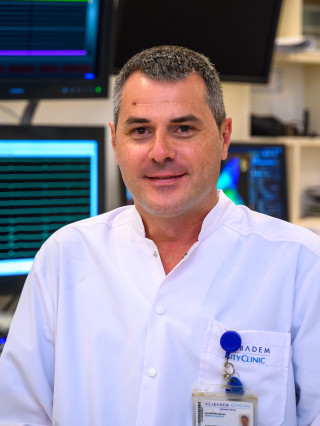 Д-р Даниел Марчов