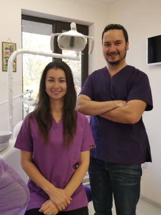 Д-р Светлин Петков