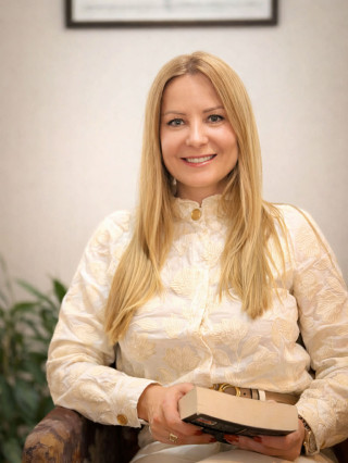 Евелина Деспова