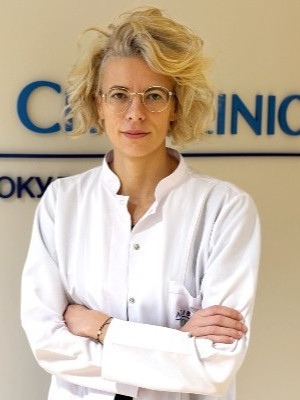 Д-р Славяна Ушева, дм