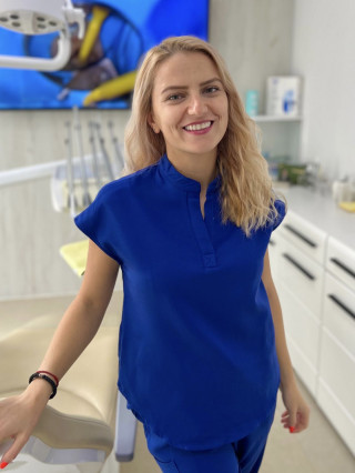 Д-р Искра Мичева