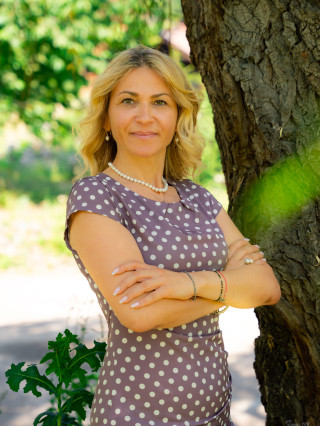 Петя Банкова