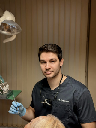 Д-р Кирил Димитров