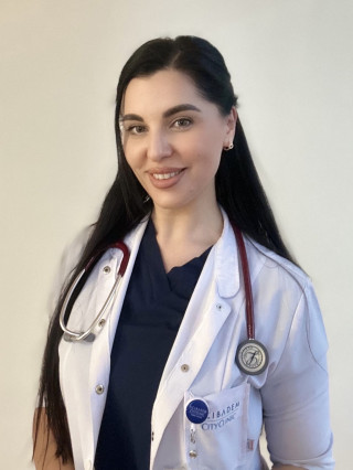 Д-р Джулия Хаджиева