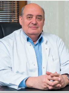 Д-р Стоян Михайлов