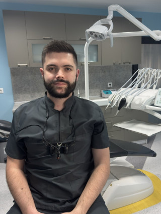 Д-р Иван Василев