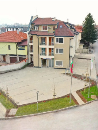 Д-р Борис Миланов