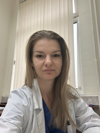 Д-р Лилия Симонова, дм