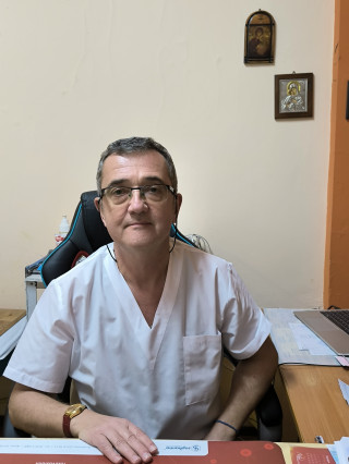 Д-р Теодор Лазаров