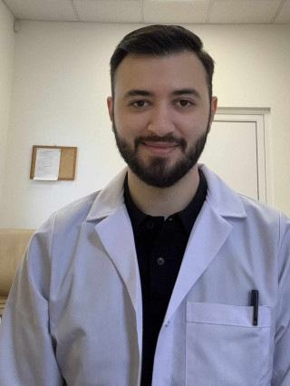 Д-р Айман Абдо Еиз Един