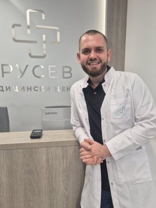 Д-р Щерьо Щерев