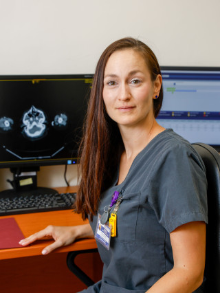 Д-р Надя Накова