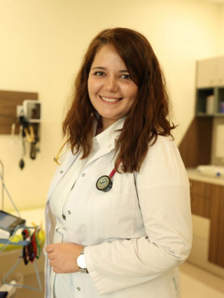 Д-р Евгения Дамеска-Стойковска