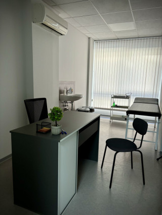 Д-р Айман Абдо Еиз Един