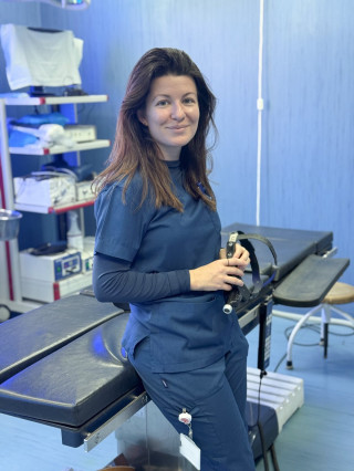 Д-р Полина Иванова, дм