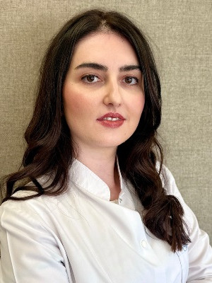 Д-р Иная Махмуд