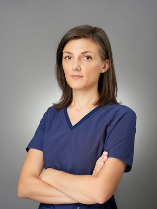Д-р Мина Сердарова, дм