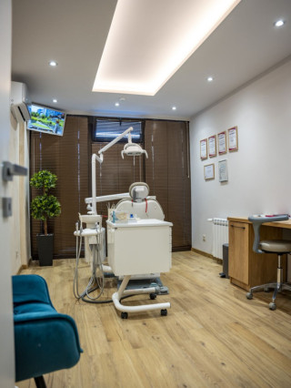 Д-р Ясин Ажан