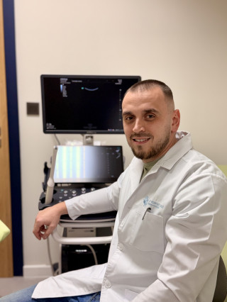 Д-р Момчил Тонев