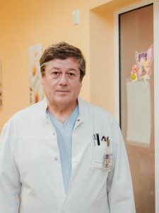 Д-р Михаил Захаринов