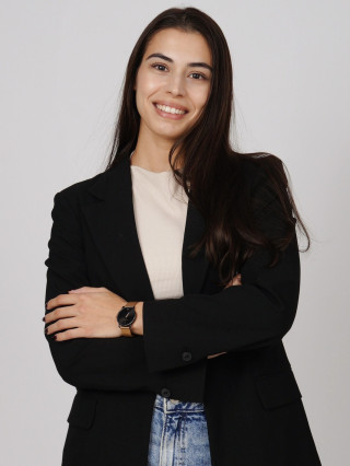 Цветелина Чолакова