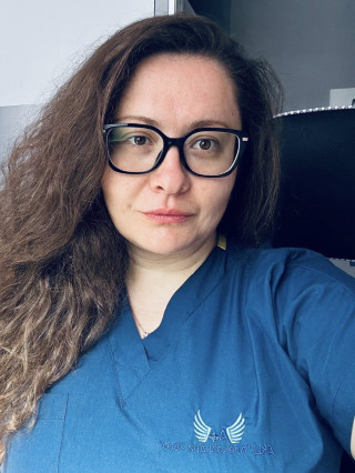 Д-р Полина Михова