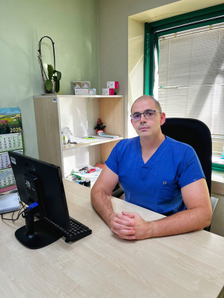 Д-р Александър Балабански