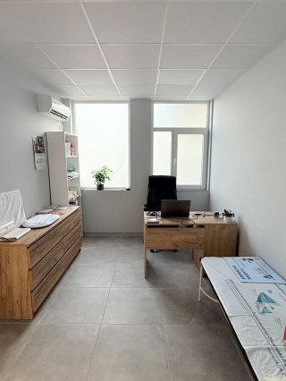 Д-р Петър Грозев