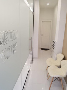 Д-р Альоша Чандъров