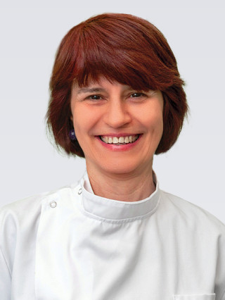 Д-р Ирена Брадинова, дм