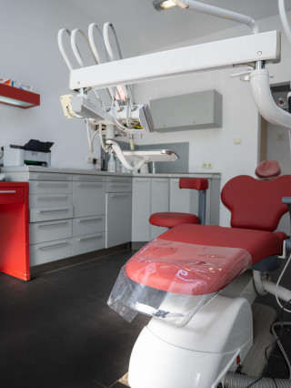 Д-р Иван Киров