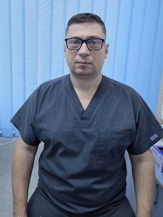 Д-р Емилиян Андреев