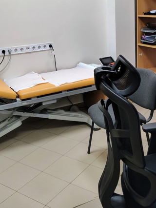 Д-р Емил Алексов, дм