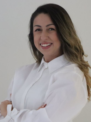 Любомира Лазарова